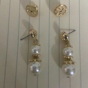 Double Pearl Floral Stud Earrings